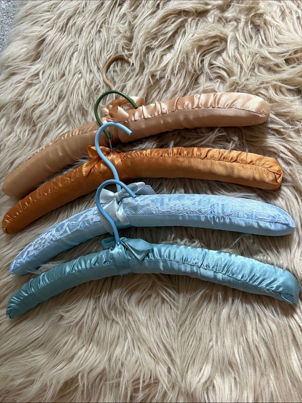 Padded Satin Vintage Hangers in Light Blue and Copper